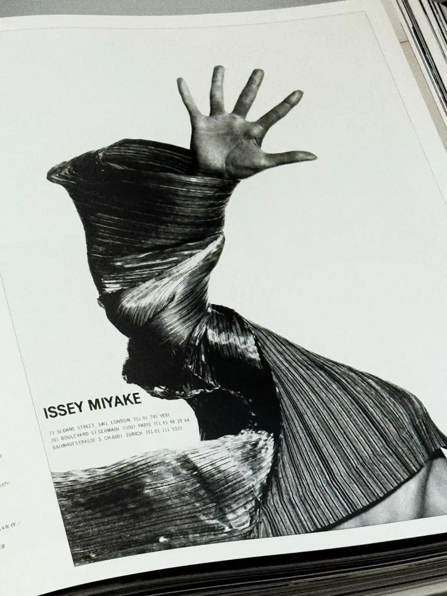 ISSEY MIYAKE三宅一生 TASCHEN 大型アートブック未開封 ISSEY MIYAKE三宅一生 TASCHEN 大型アートブック未開封 【公式通販】