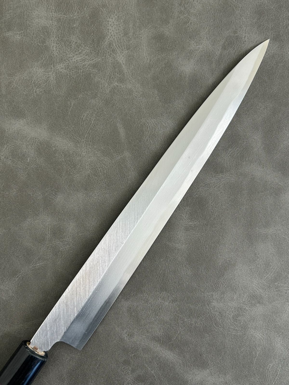 訳あり 包丁 刺身包丁 柳刃包丁 安来鋼青紙２号 270 mm 紫檀シノギ柄 36