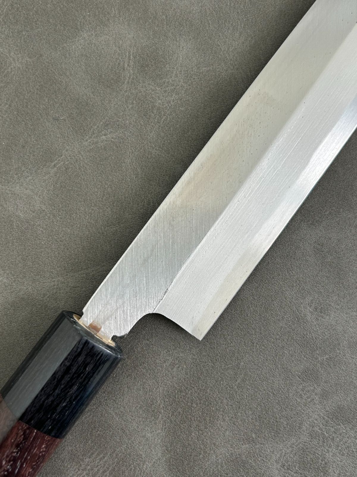 訳あり 包丁 刺身包丁 柳刃包丁 安来鋼青紙2号 270 mm 紫檀シノギ柄 36