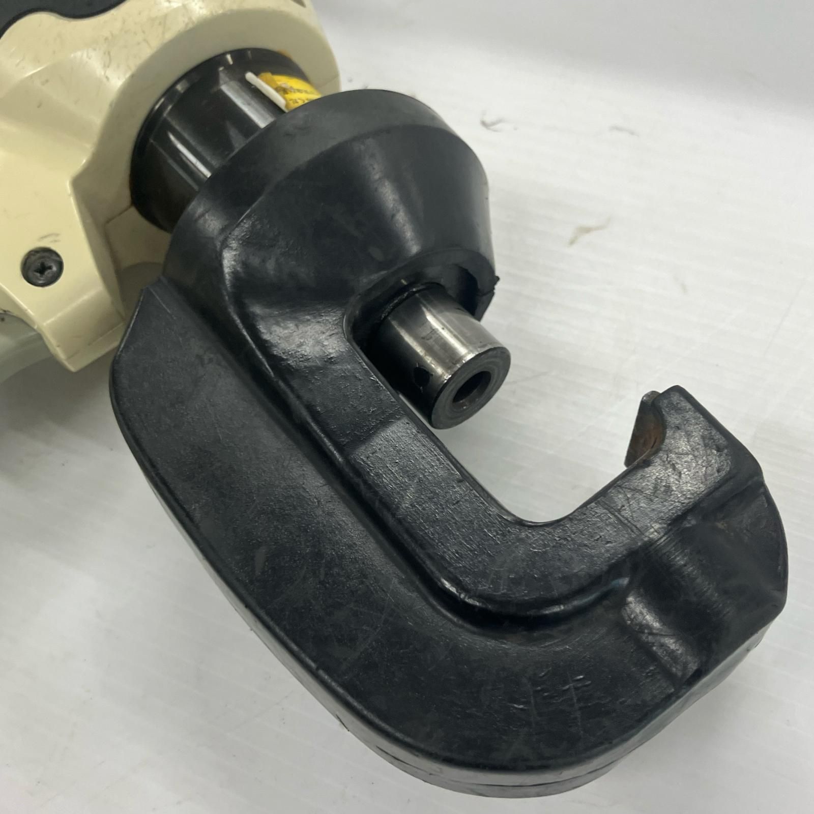 電動油圧式工具