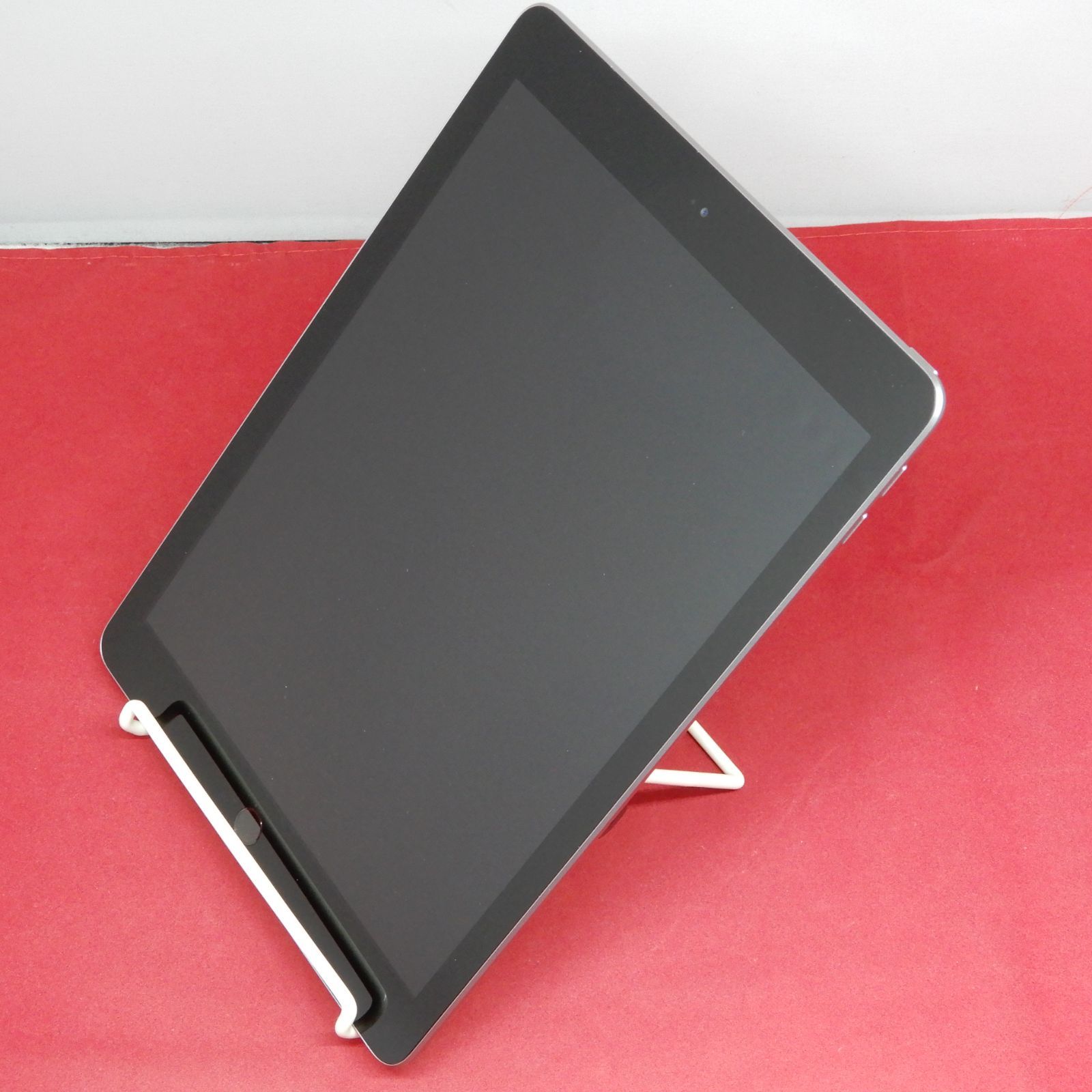 Apple MR7F2J/A iPad (第6世代) Wi-Fiモデル 9.7インチ 32GB スペース