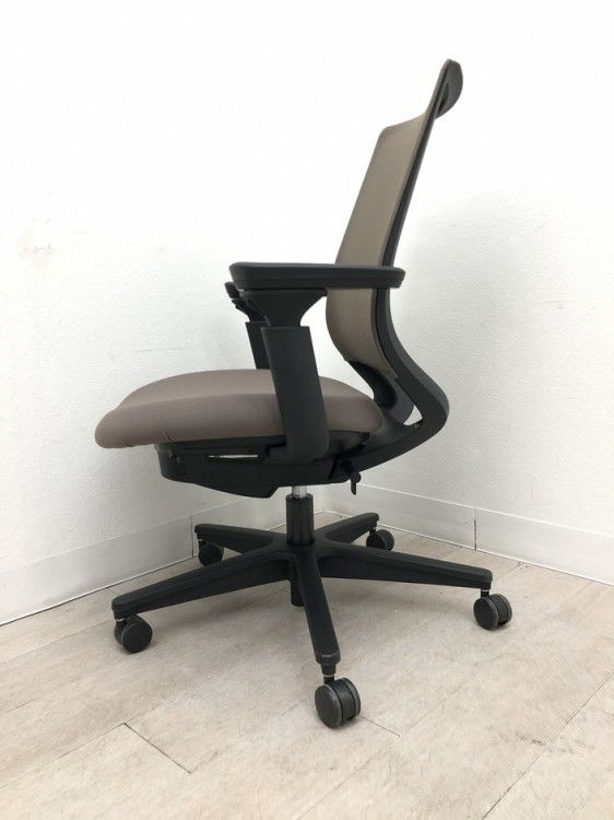 可動肘付ミトラ2チェア