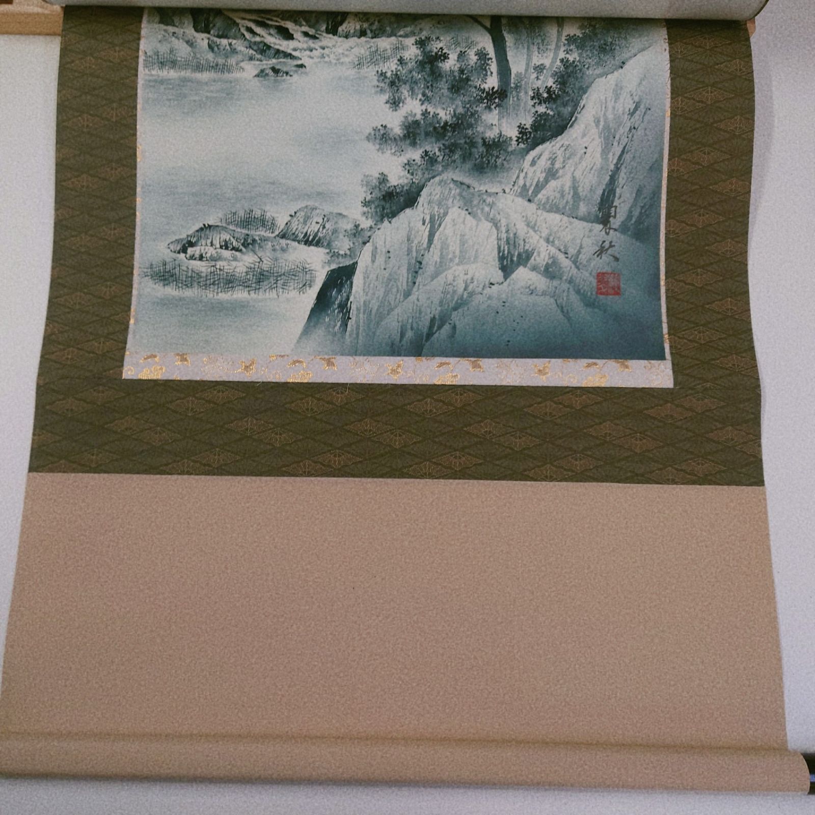 観賞用 掛軸 掛け軸 水墨山水 桐箱付き 藤原翠秋 日常掛 常掛け 年中