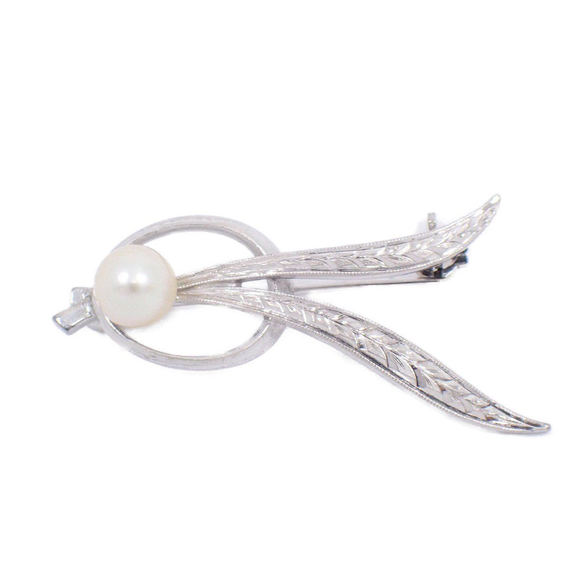 MIKIMOTO ミキモト リーフモチーフ ブローチ シルバー/パール【いおき
