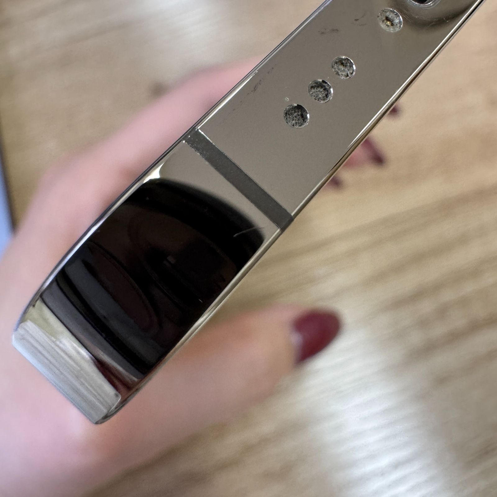 ジャンク】iPhone13Pro 256GB ゴールド 画面漏れ - メルカリ