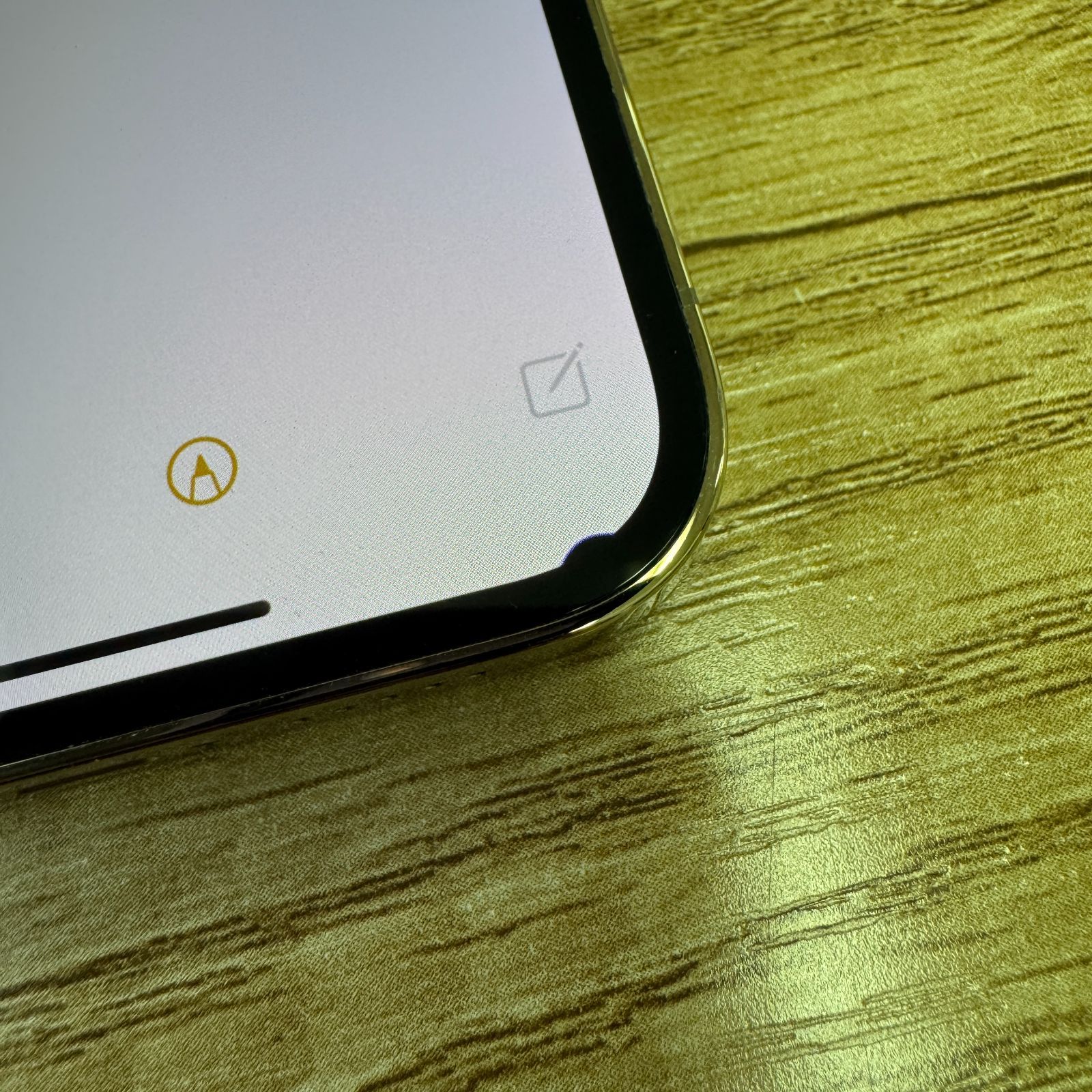 お値下げiPhone13pro 画面割れ　ジャンク　256GB ゴールド ジャンク】iPhone13Pro 256GB ゴールド 画面漏れ - メルカリ