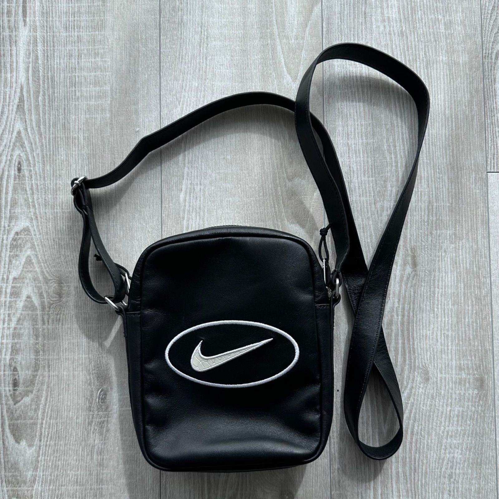 Supreme 25SS Nike Leather Shoulder Bag レザー ショルダーバッグ 