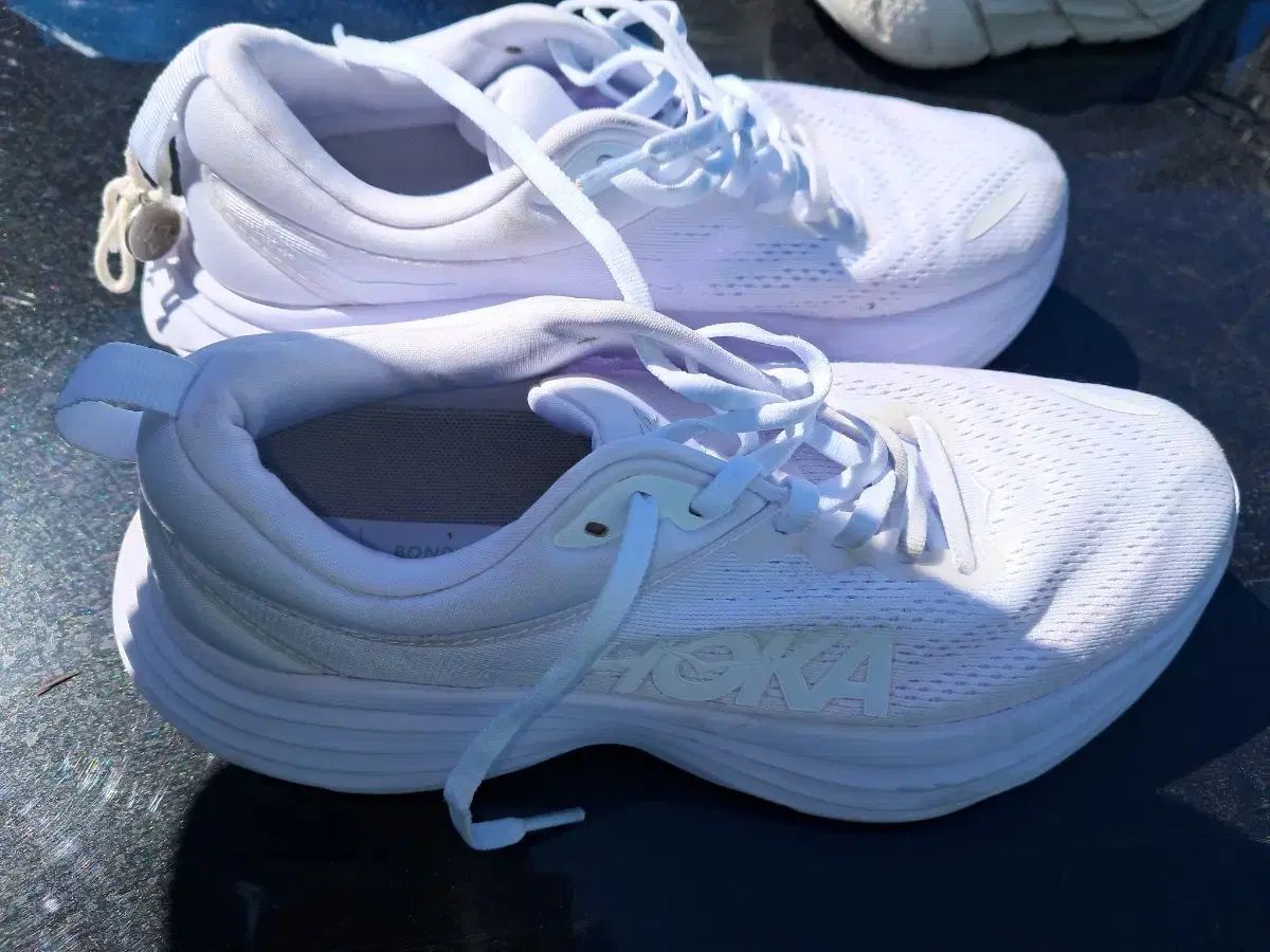 HOKA ONE 245 オールホワイト スニーカー