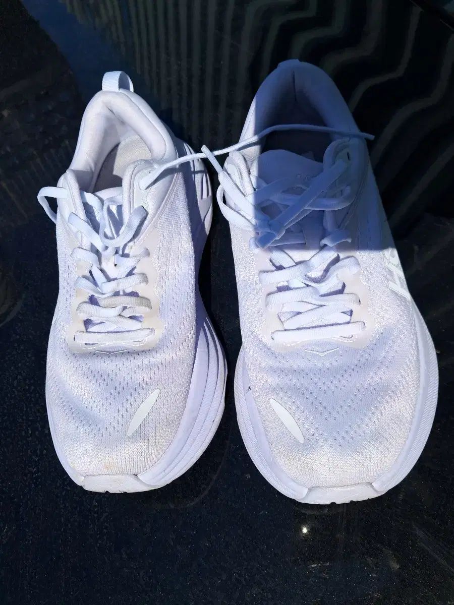  HOKA ONE 245 オールホワイト スニーカー 登山靴 トレッキングシューズ アウトドアシューズ