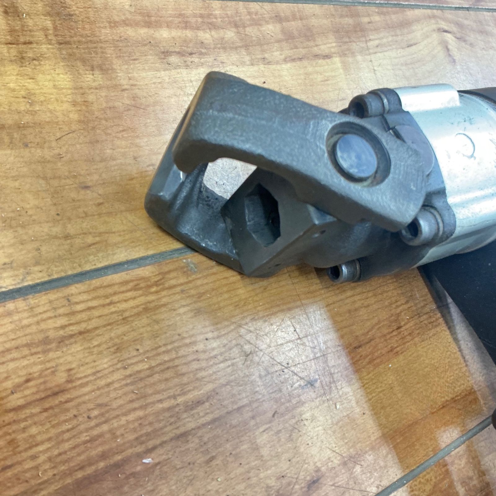 マキタ makita 電動ハンマ HM 0830