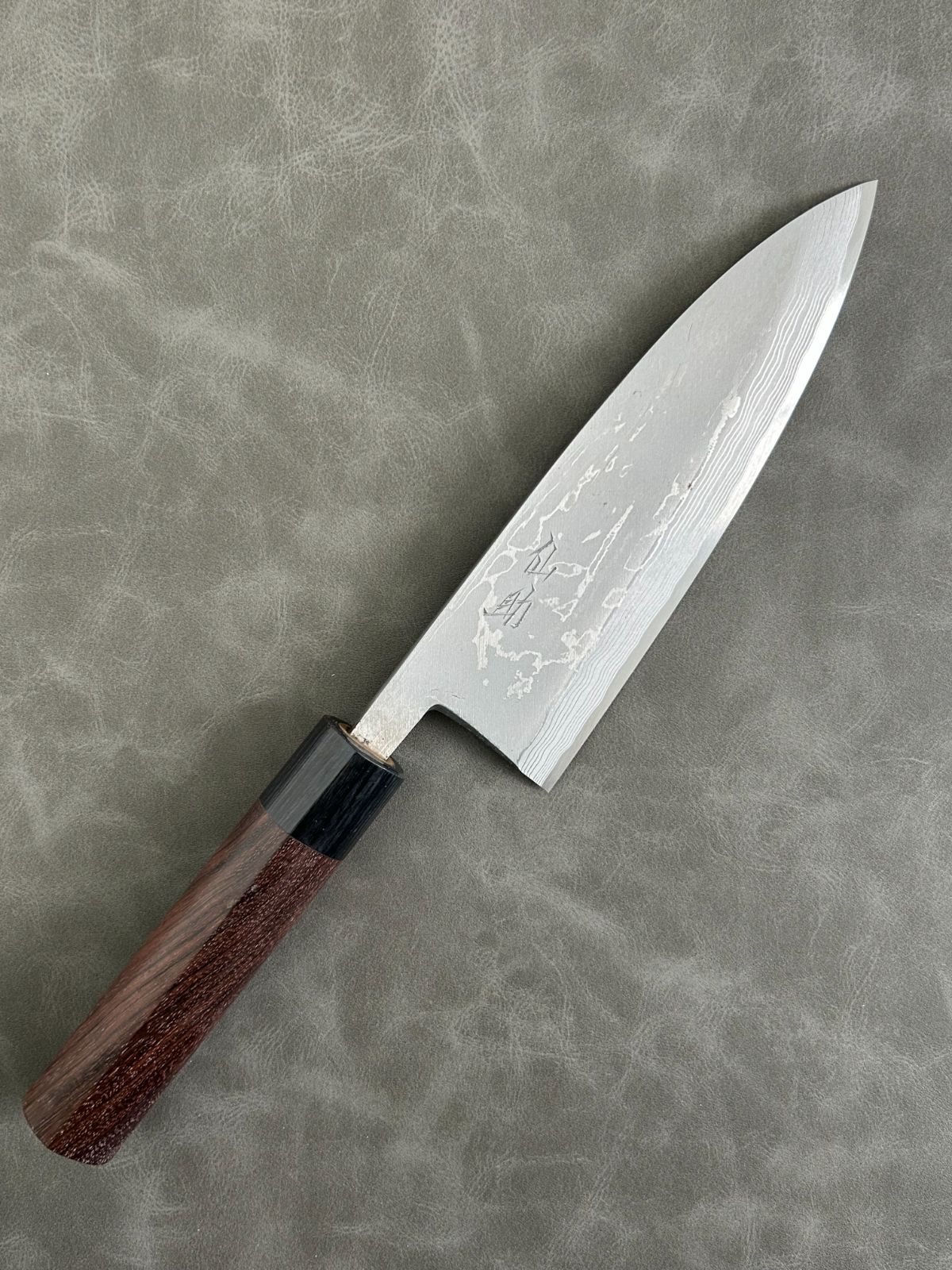 訳あり 仙助 包丁 出刃 ダマスカス 安来鋼青紙2号 180ｍｍ 紫檀シノギ柄 43