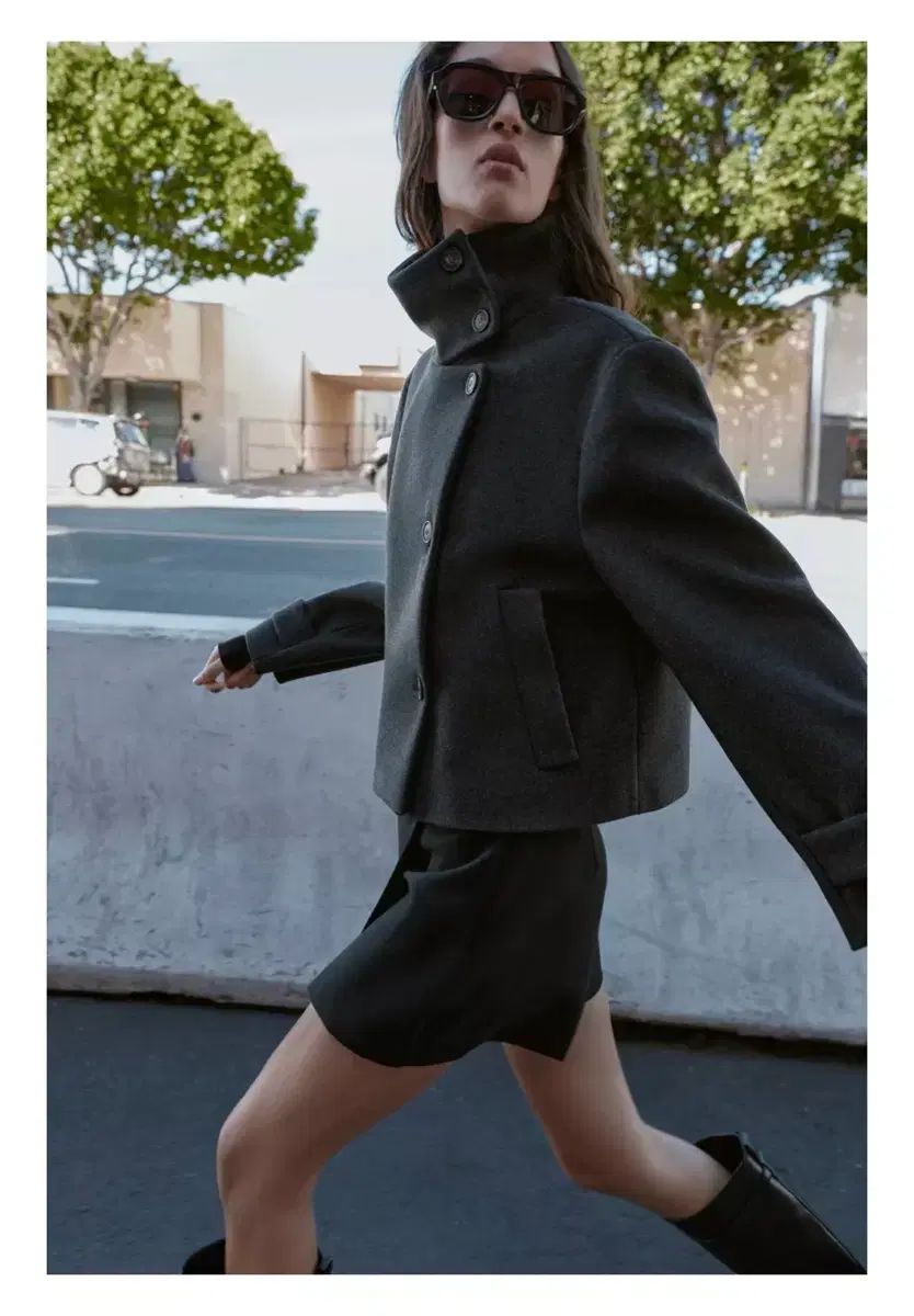 ザラ ハイネック ショート コート XS - メルカリ