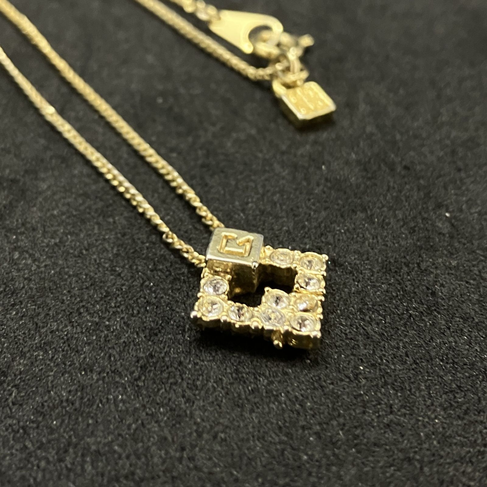 ✨美品✨Givenchy ジバンシー ネックレス ゴールド ラインストーン 498