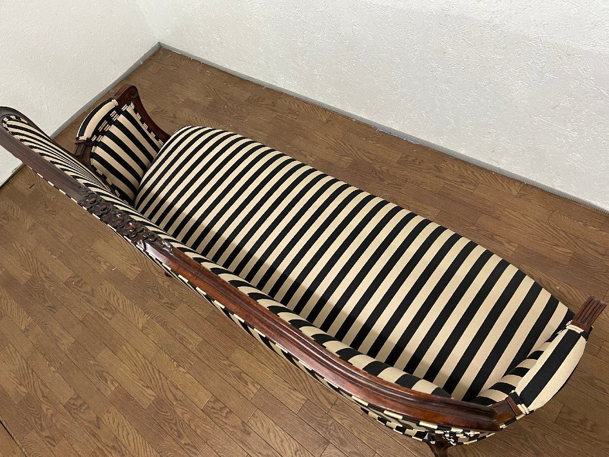 2人掛けソファ 猫脚