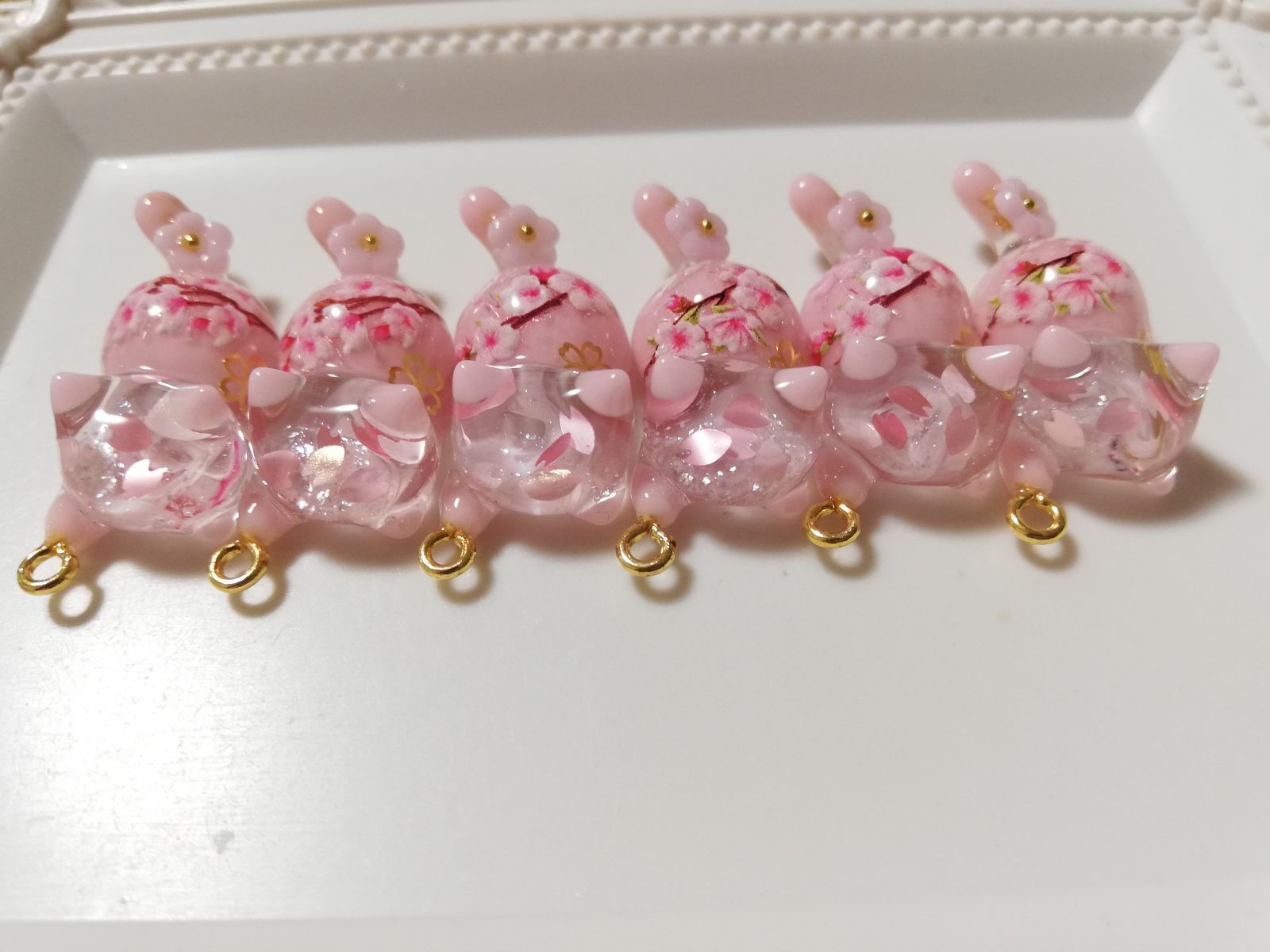 猫チャーム72 ぐで猫 じゃれ猫 さくらにゃんこ 1個 - メルカリ