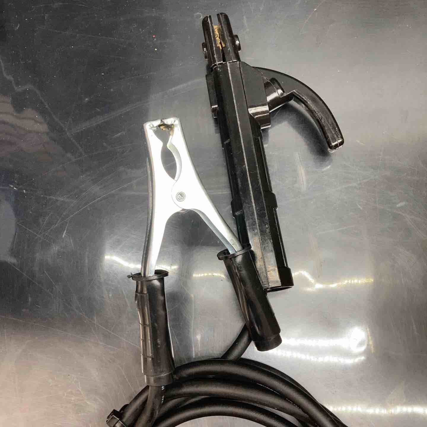 スズキッド SUZUKID 交流アーク溶接機 スターク120 SSC-121 50 Hz