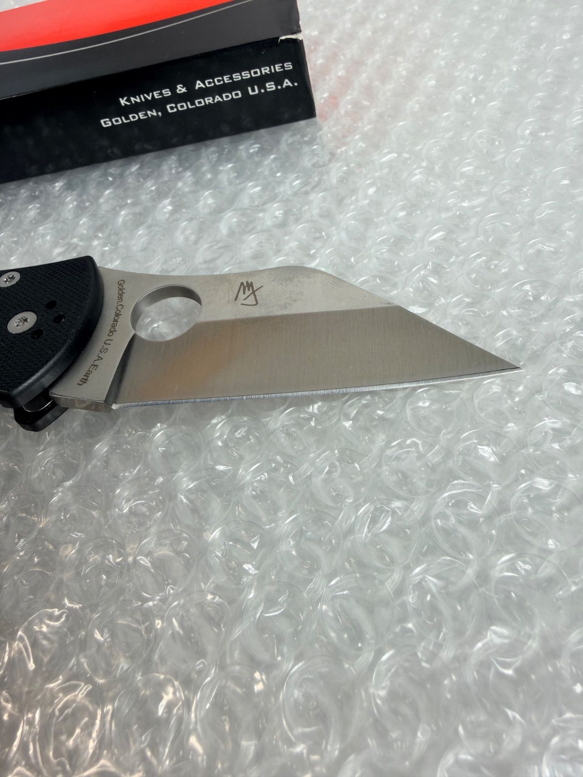 ブラックハンドル