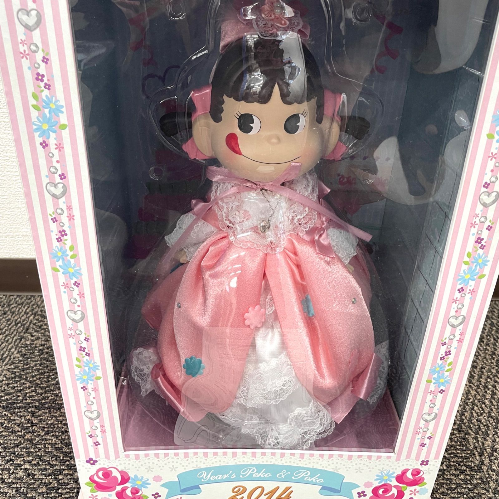 未使用品】不二家 ペコちゃん ビスクドール Yers' Dollシリーズ 2014