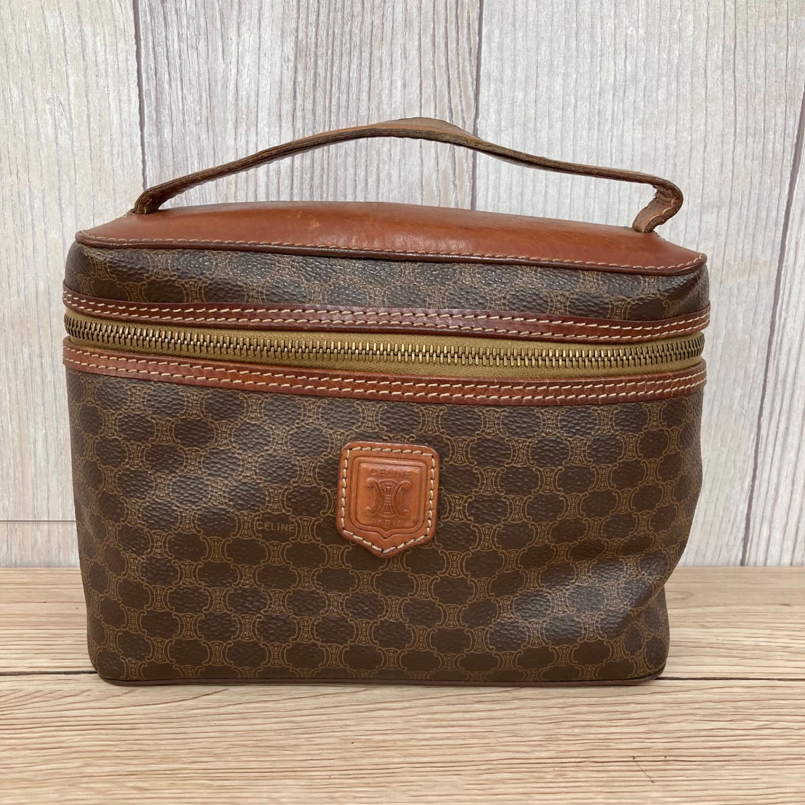 CELINE セリーヌ バニティポーチ マカダム柄 平塚店 衣料品 - メルカリ
