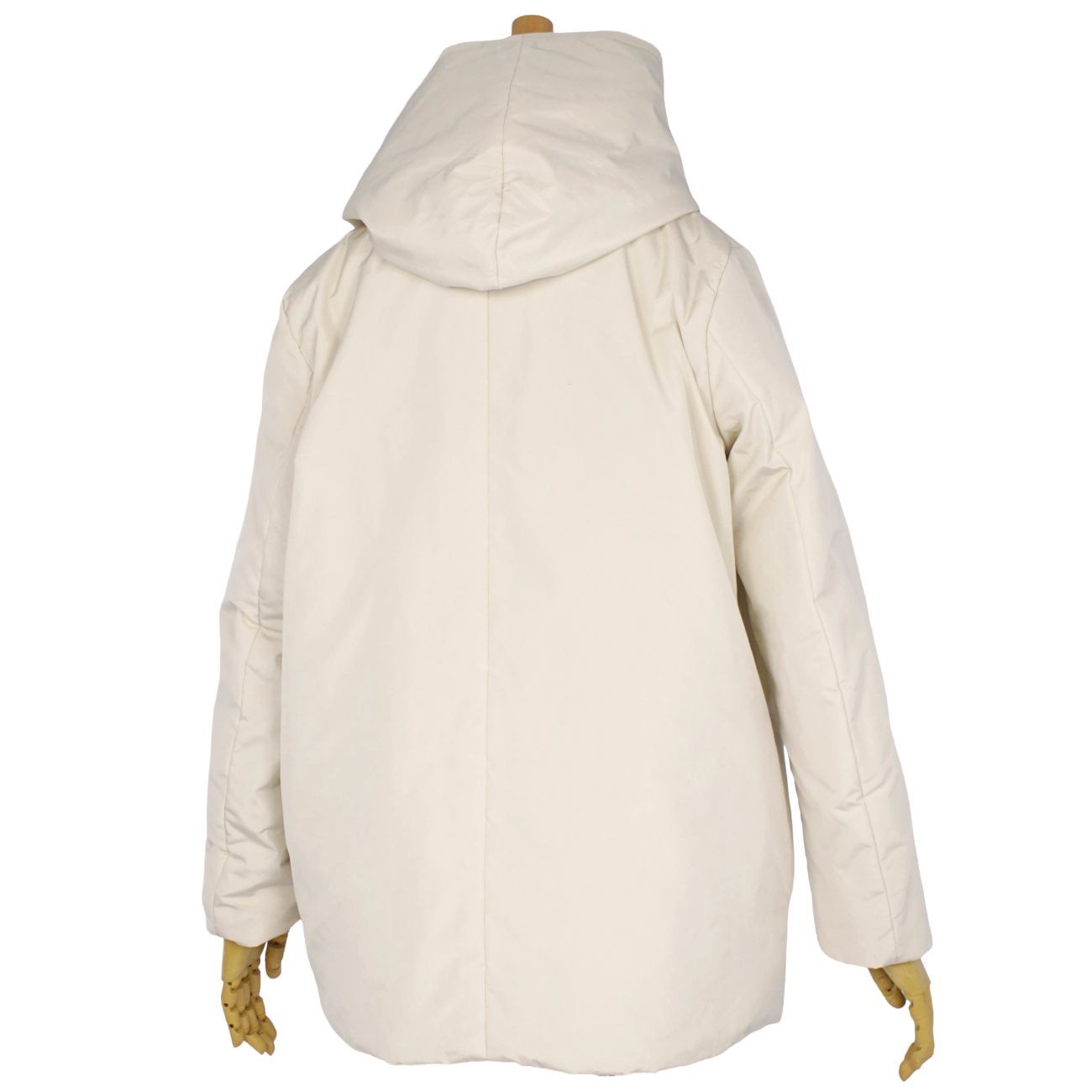 美品 マックスマーラ Max Mara コート 2019 フード付き 中綿入り 美品 マックスマーラ Max Mara コート 2019 フード付き 中綿入り