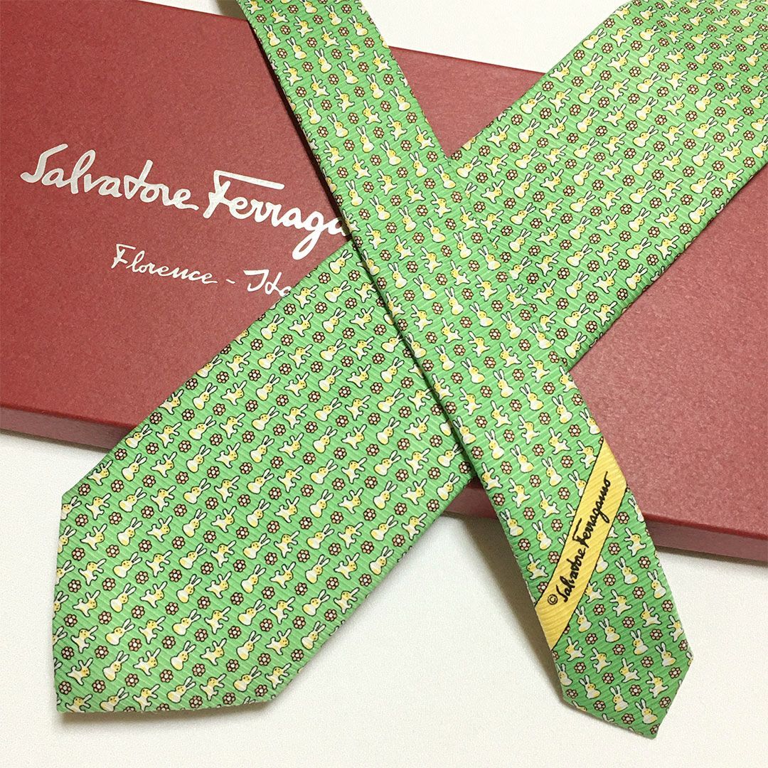 未使用級 サルヴァトーレフェラガモ Salvatore Ferragamo ネクタイ