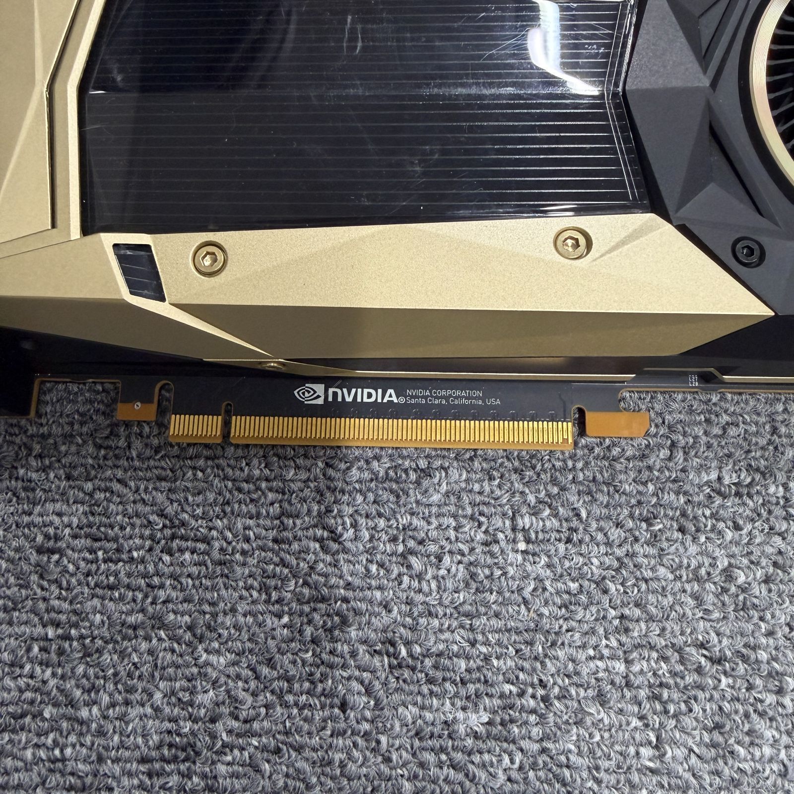 NVIDIA TITAN V Volta 12GB HBM2 Founders Edition 業務用 GPU - メルカリ