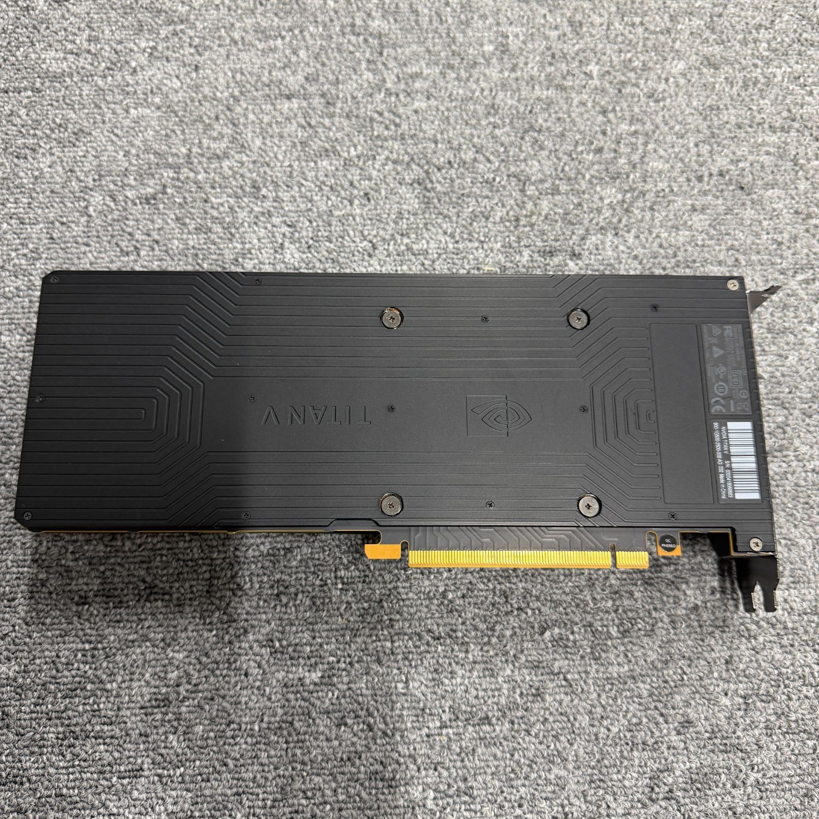 NVIDIA TITAN V Volta 12GB HBM2 Founders Edition 業務用 GPU - メルカリ