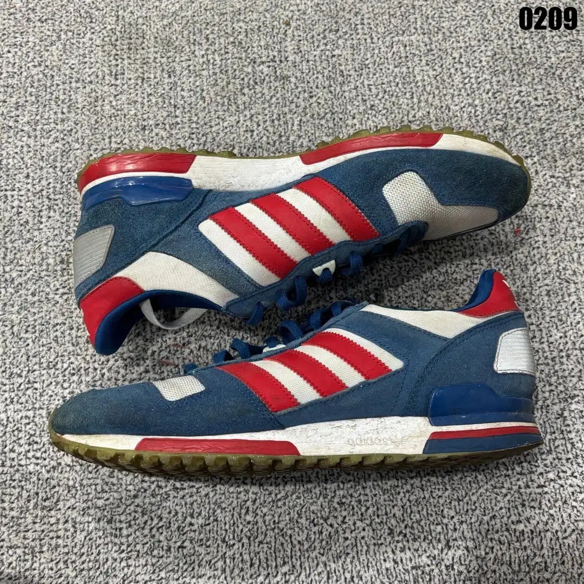 adidas ZX ヴィンテージ スニーカー 青/レッド - メルカリ