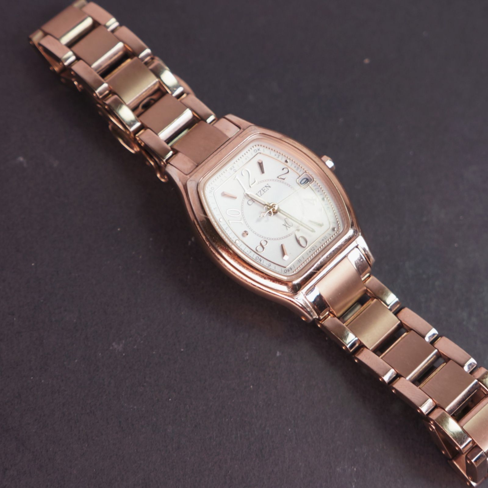 稼働品】citizen xC ティタニアライン ハッピーフライト サクラピンク