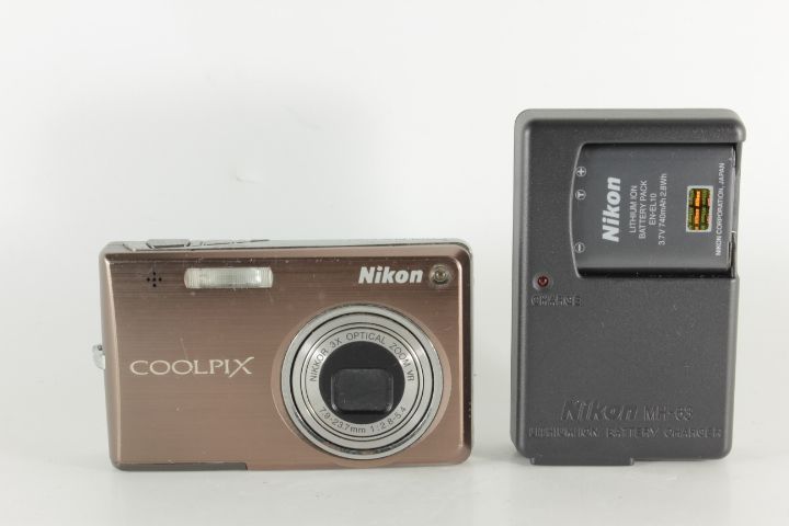 NIKON ニコン COOLPIX S700 ブラウン 25425725 #20984 - メルカリ