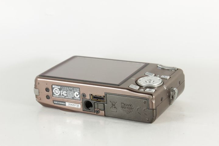 NIKON ニコン COOLPIX S700 ブラウン 25425725 #20984 - メルカリ