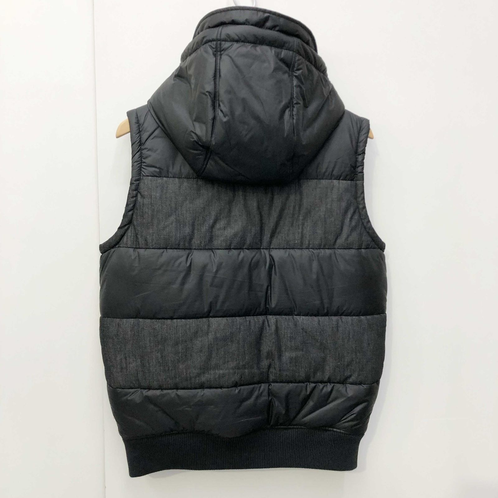 Ｇ－ＳＴＡＲ ＲＡＷ ジースター ロゥ フード ダウン ベスト Ｍ Ｄ１６０３７－Ｂ４１８－６４８４ ブラック 黒 中綿 メンズ ダウンコート ダウンジャケット WHISTLER SHORT PUFFER&frasl;撥水中綿フードブルゾン レディース