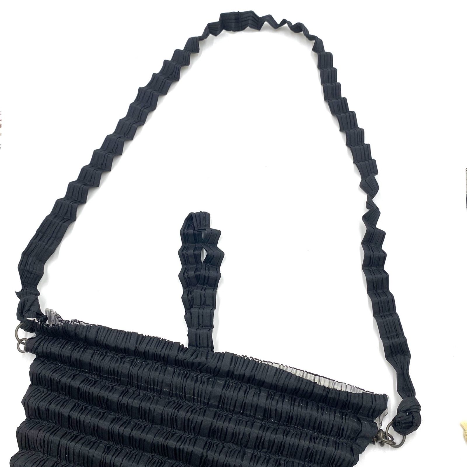 希少アイテム！】 ISSEY MIYAKE イッセイミヤケ プリーツ 変形 
