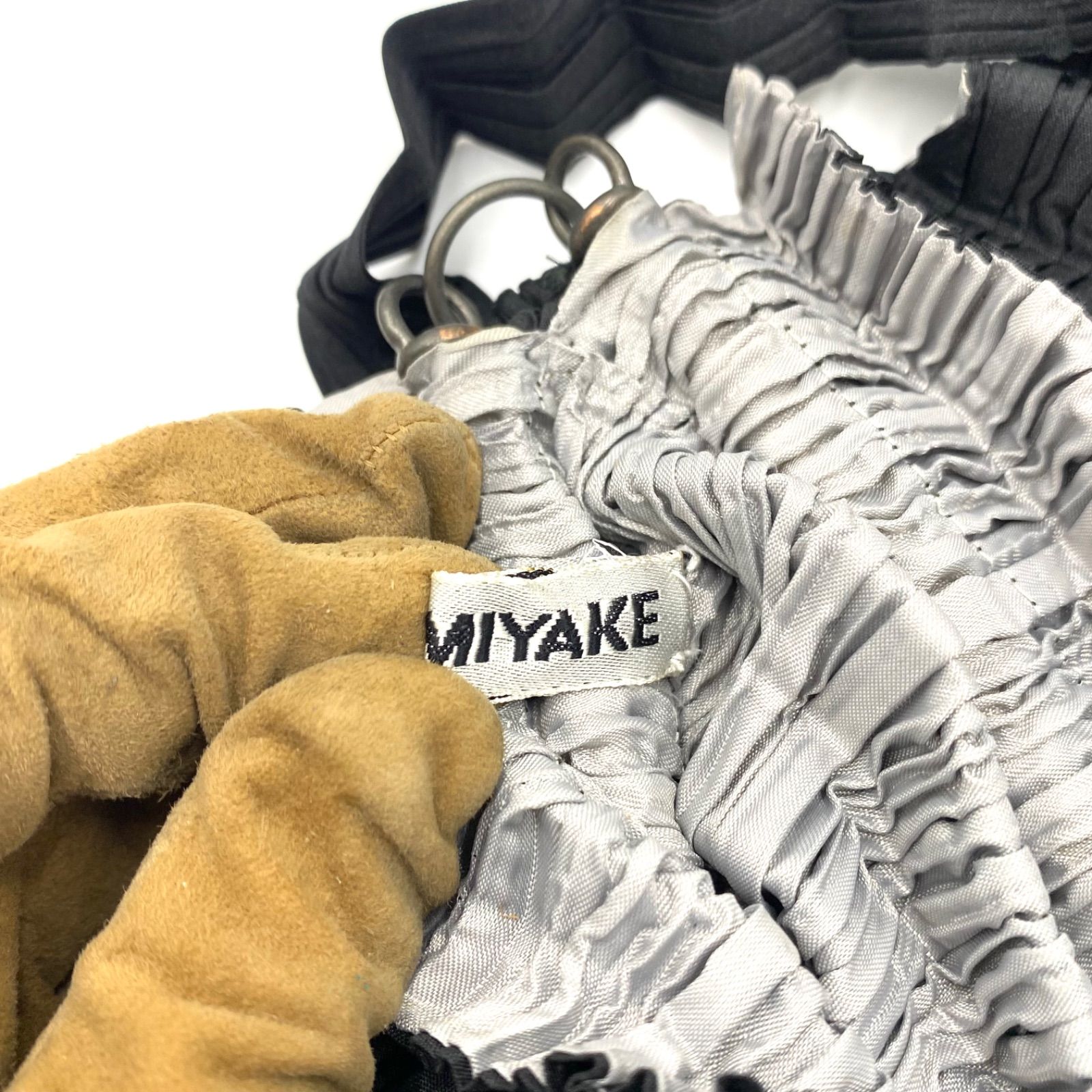 希少アイテム！】 ISSEY MIYAKE イッセイミヤケ プリーツ 変形 