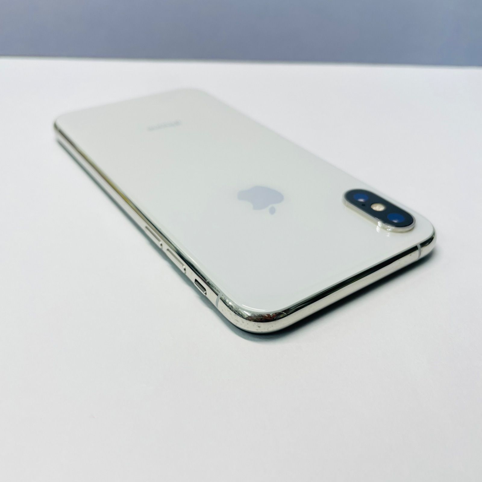 iPhone XS 256GB SIMフリー 電池100% 27137 - メルカリ