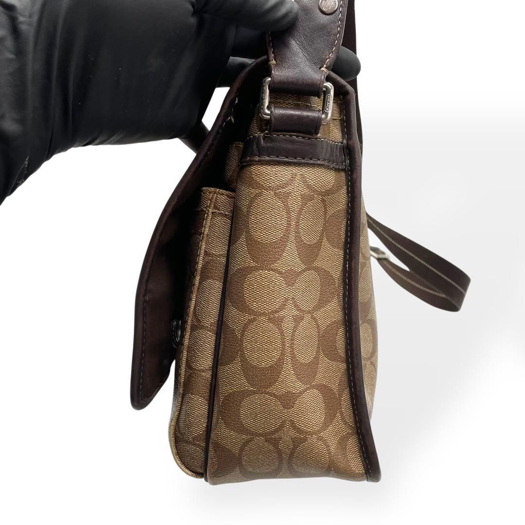 美品 COACH コーチ メッセンジャーバッグ 革 PVC ブラウン 斜め掛け