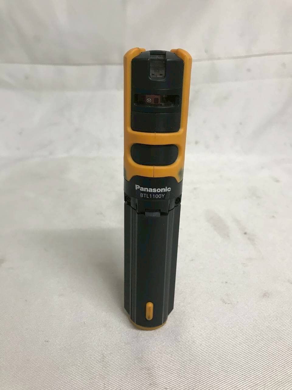 北見市発 パナソニック Panasonic レーザーマーカー 墨出し名人ケータイ 壁十文字 黄色 内装業 DIY