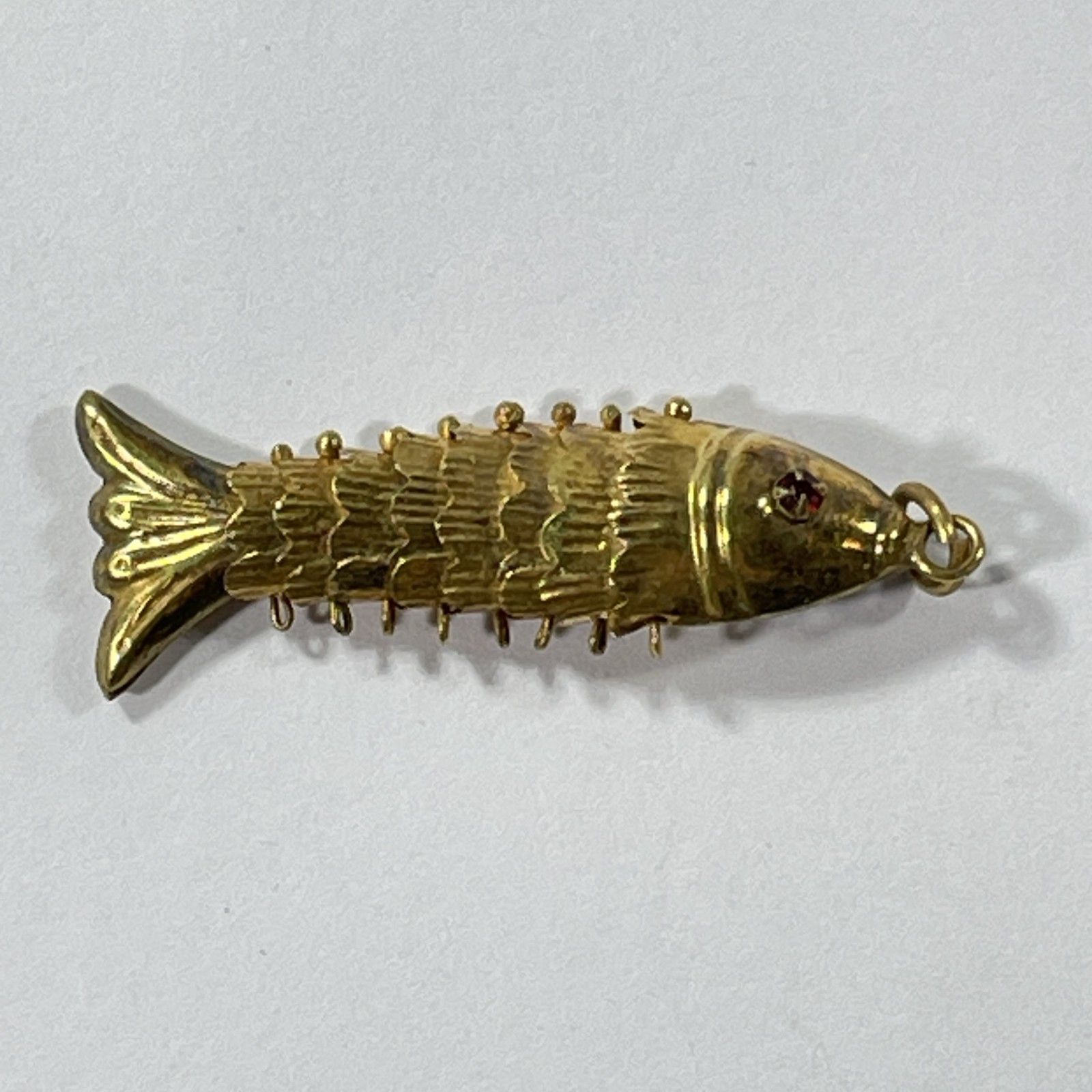 ☆ 14K刻印 後K 14金 ゴールド 魚モチーフペンダントトップ 魚型 