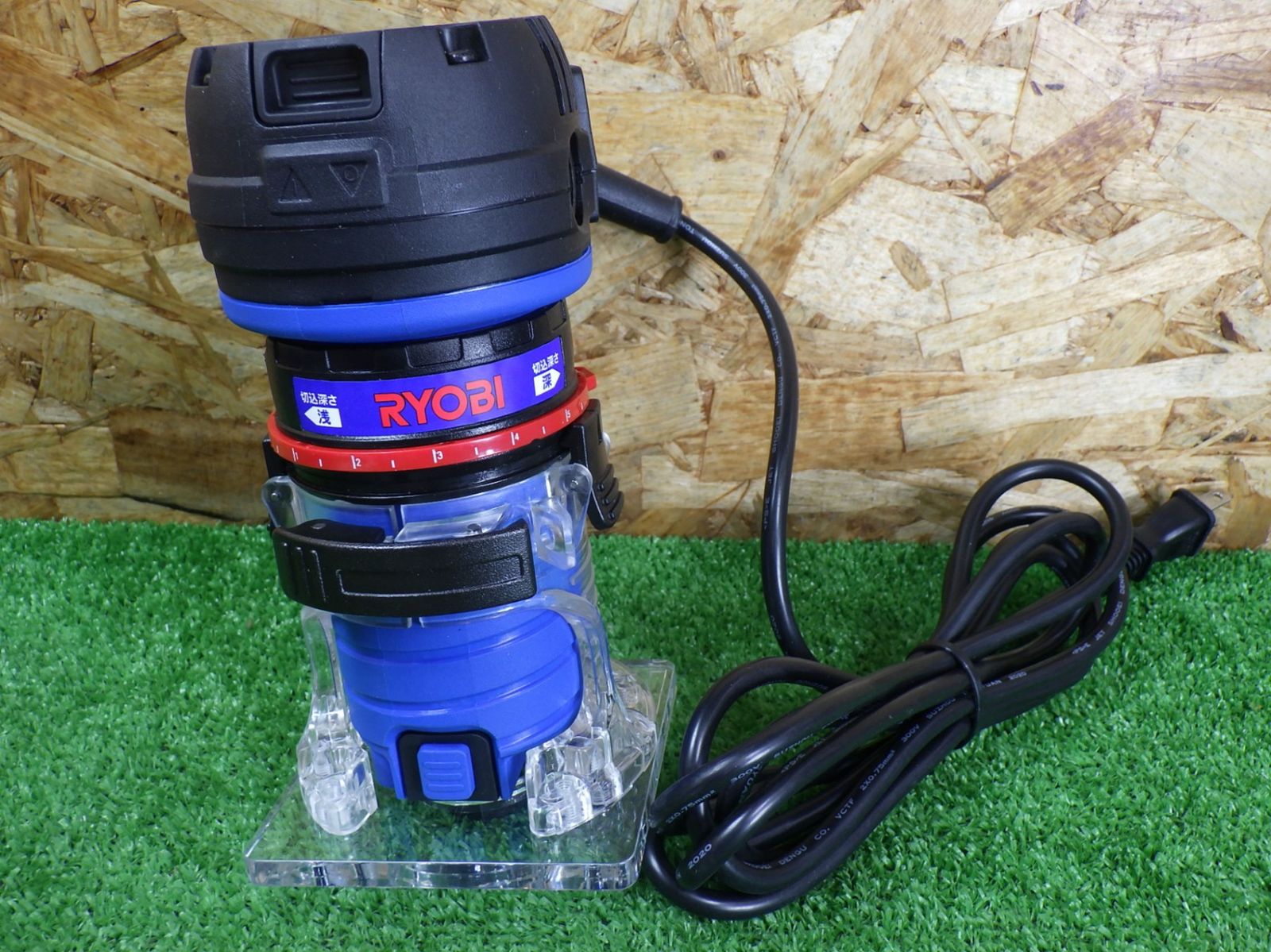 京セラ トリマ MTR-42 長期保管品 軸径6 mm 板の面取り 溝彫り加工 木工工作 DIY 電動工具 RYOBI リョービ 扱い