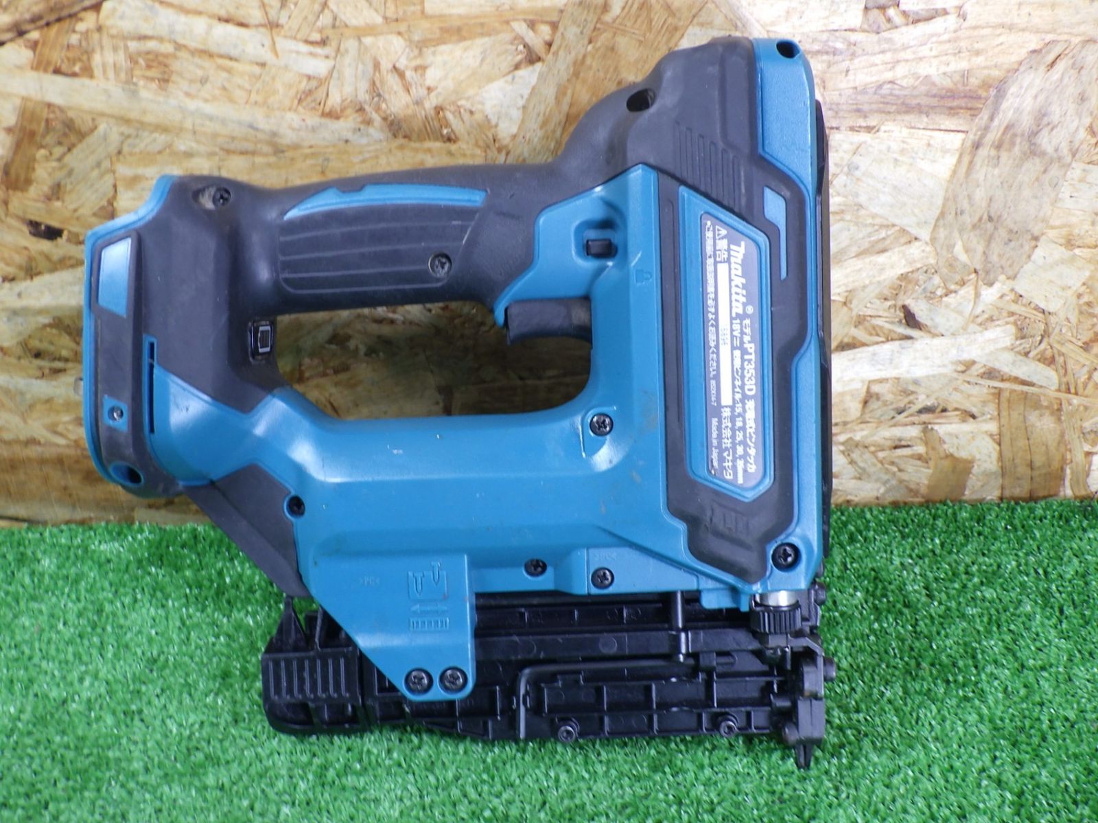 マキタ 18 V ピンタッカ PT 353 D 本体のみ 充電式 電動工具 makita 品