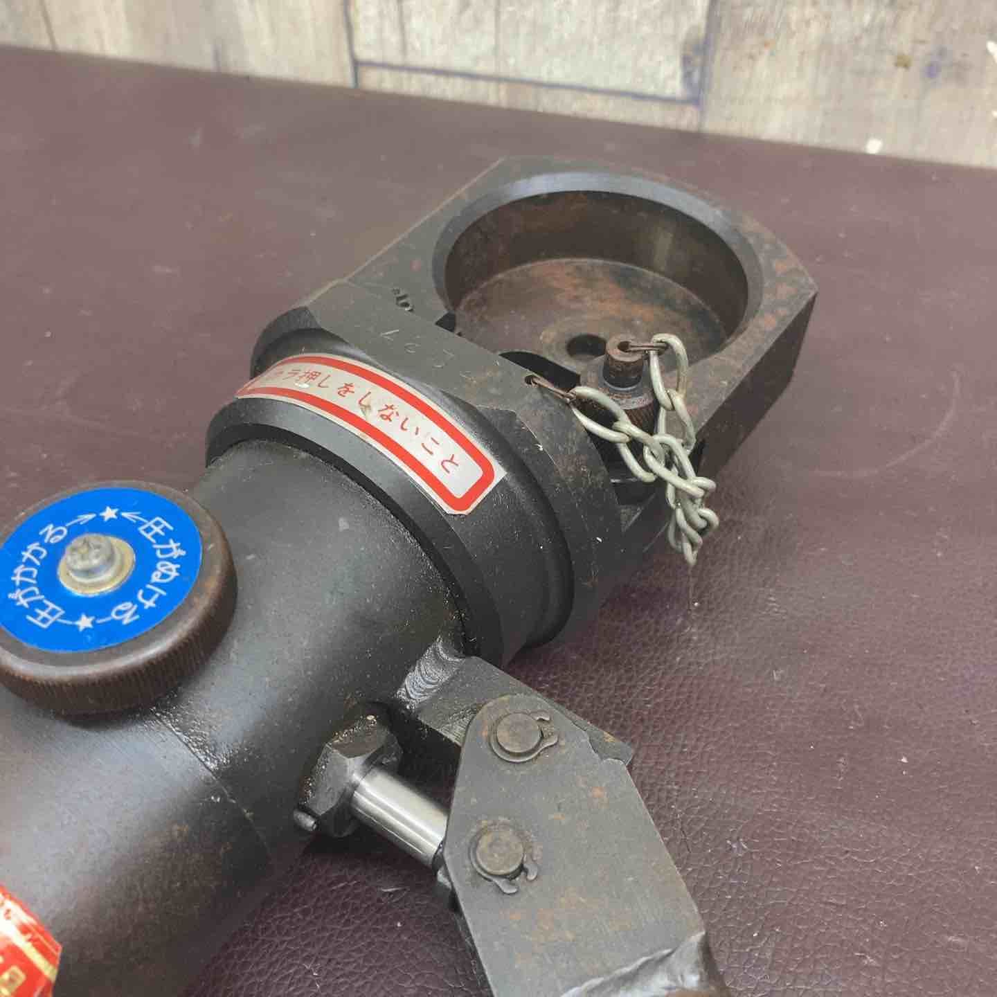 型式不明 端子圧着