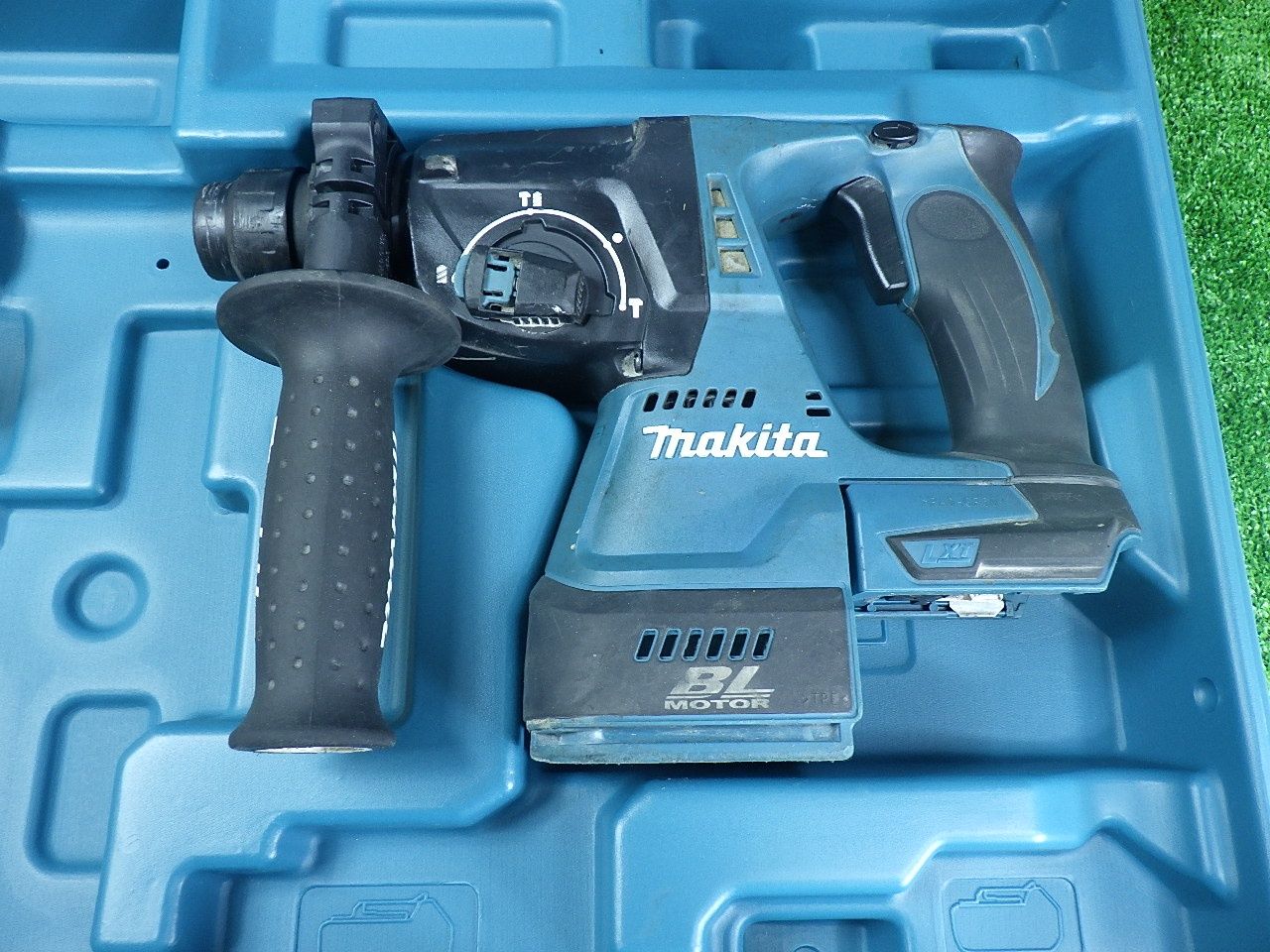 動きませんでした マキタ 24 mm ハンマードリル HR 244 D 本体 ケース 修理やパーツ取りに 品