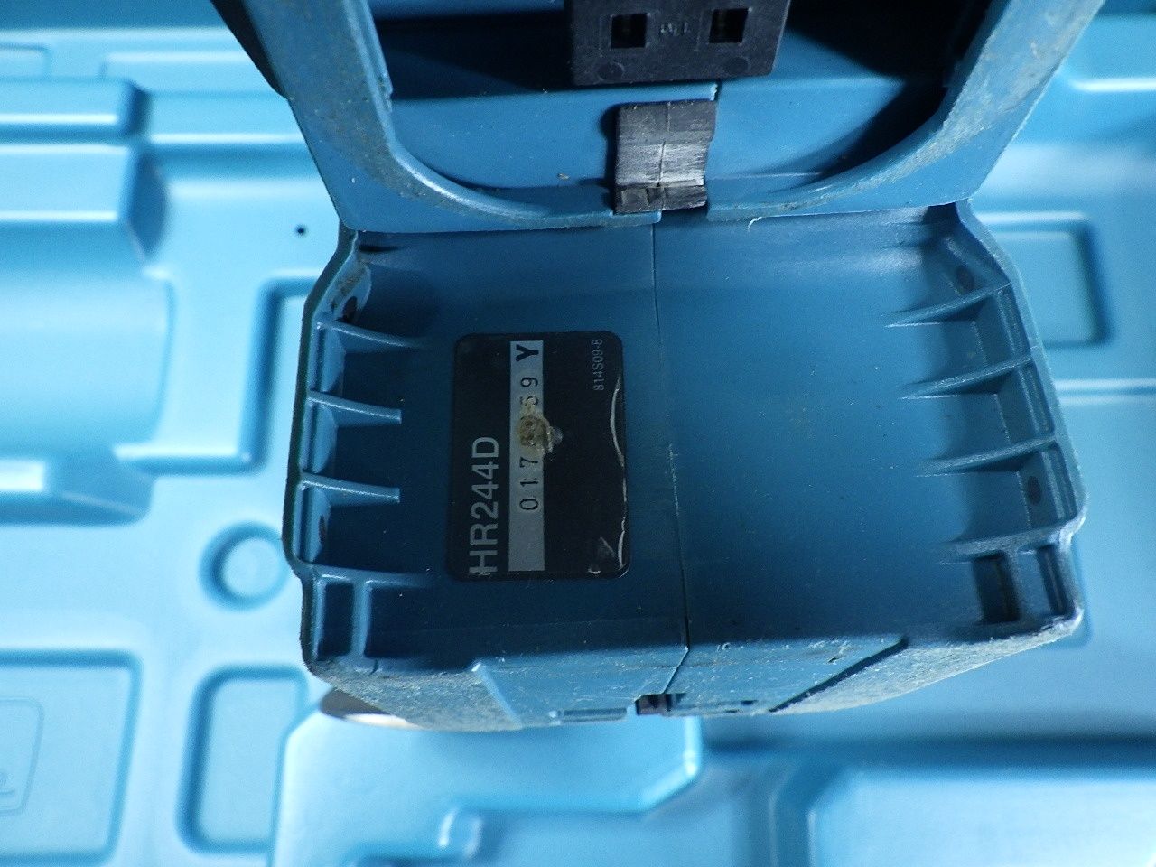  動きませんでした マキタ 24 mm ハンマードリル HR 244 D 本体 ケース 修理やパーツ取りに 品 電動ハンマードリル ドリル ドライバー レンチ