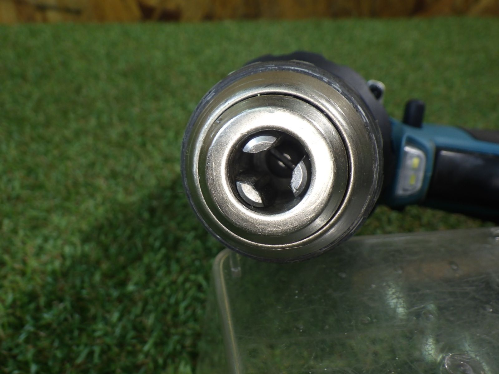  マキタ DF 484 DZ 充電式ドライバドリル 青 本体のみ 18 V 比較的きれい 品 電動ドライバードリル ドリル ドライバー レンチ