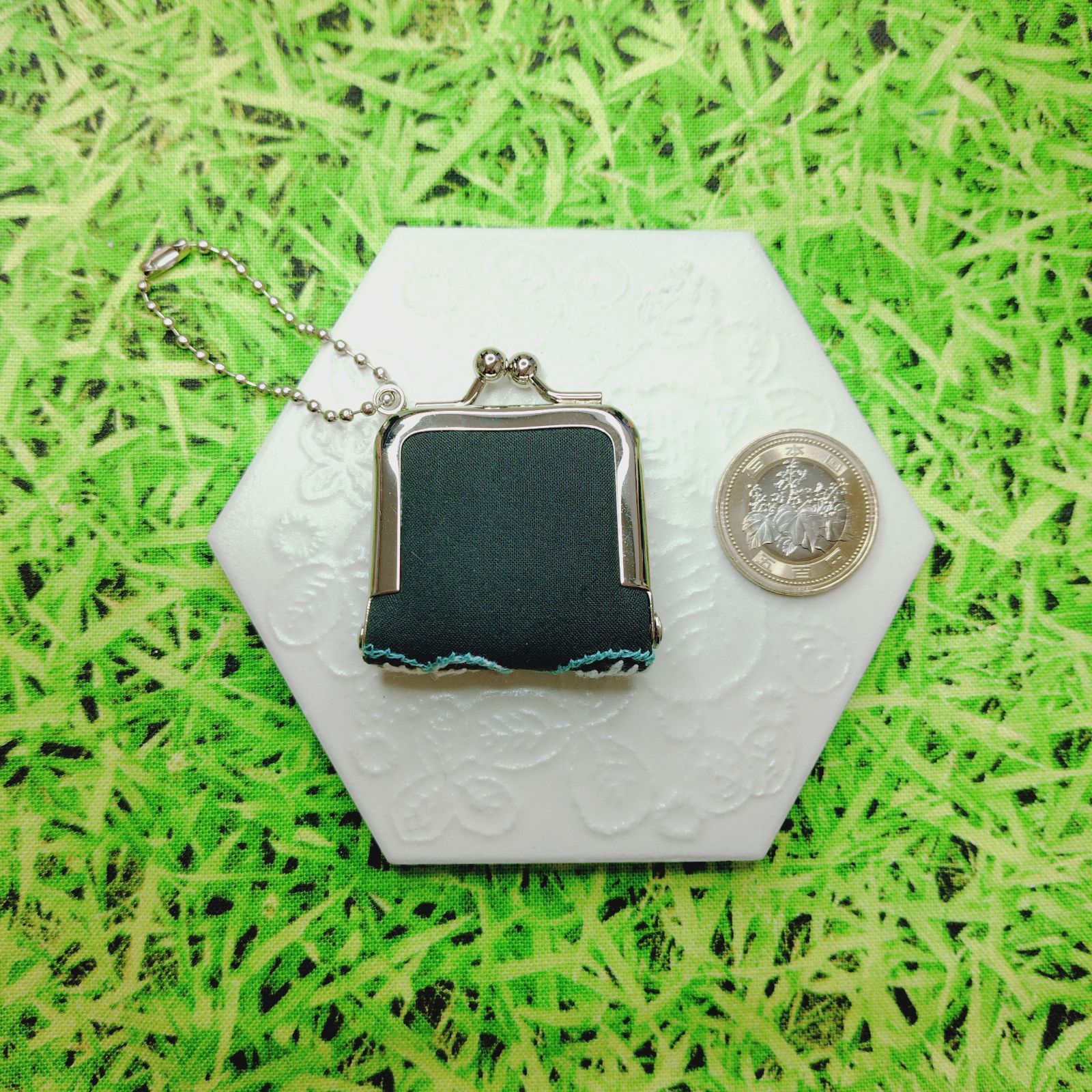 ミナペルホネン✨piha ネイビー✨ミニミニ がま口チャーム - メルカリ