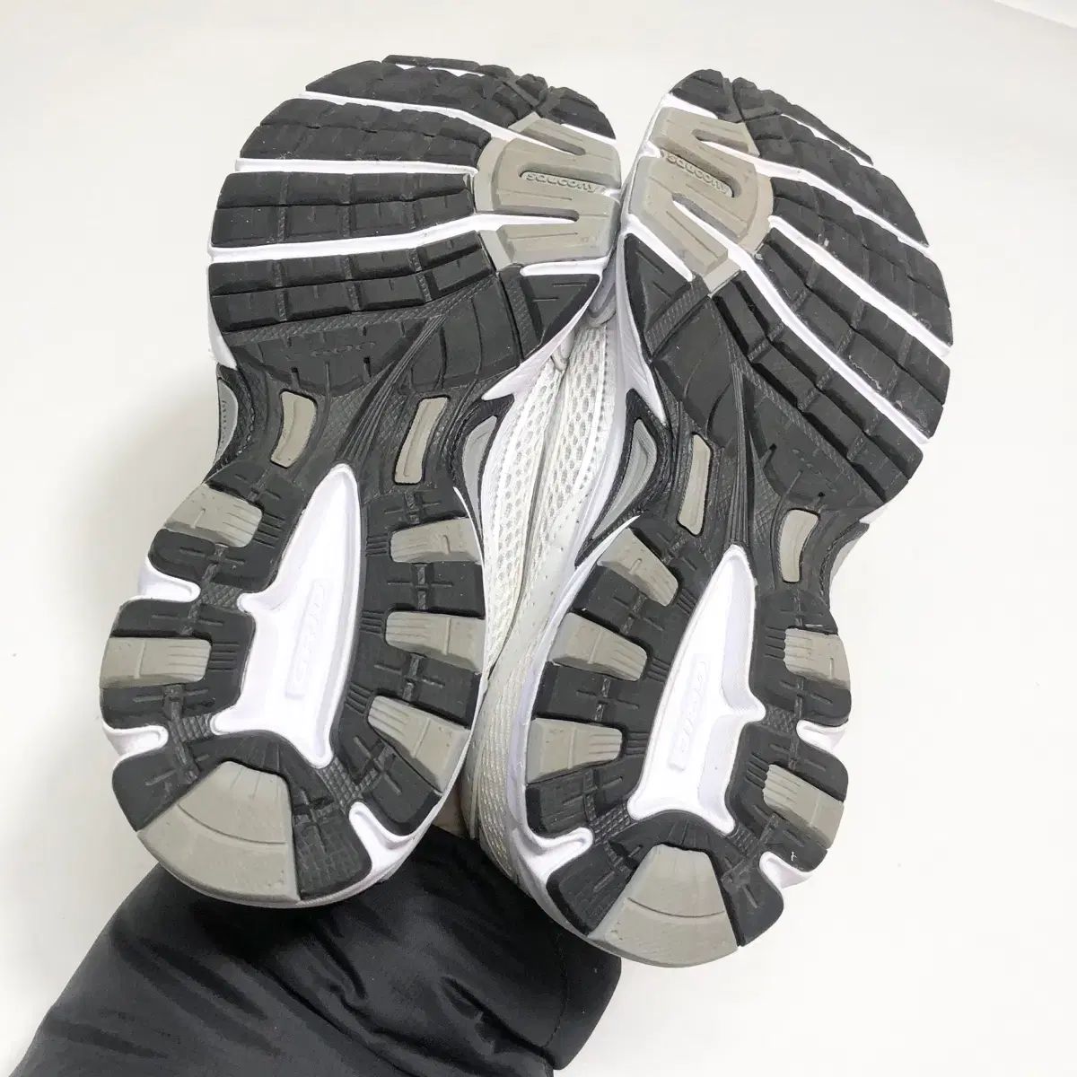  サッカニー ライド ミレーニアム 255 登山靴 トレッキングシューズ アウトドアシューズ