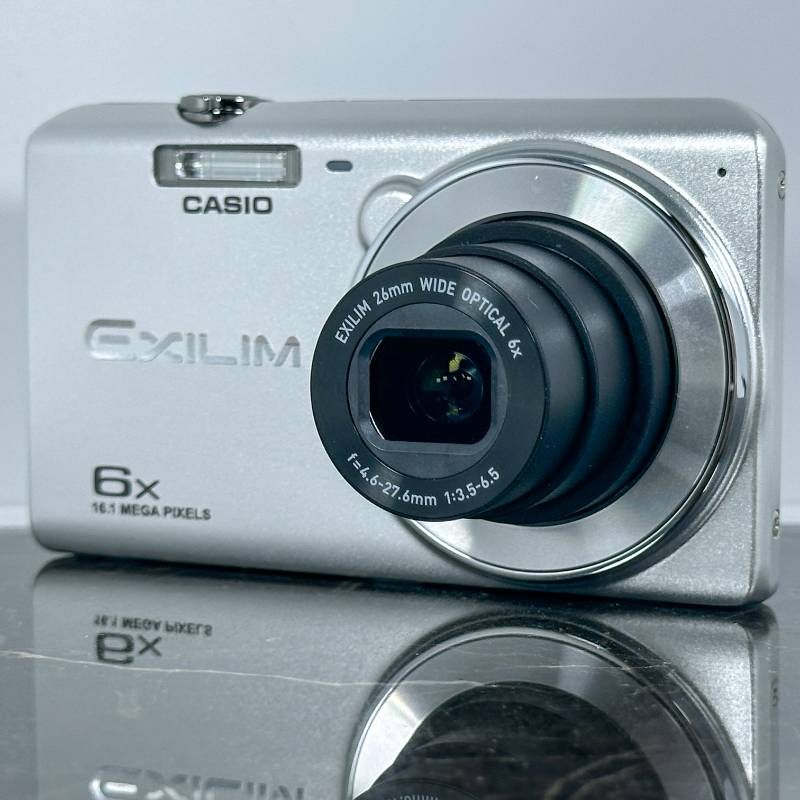 美品】CASIO EXILIM EX-ZS28 シルバー コンパクトデジタルカメラ 1610 