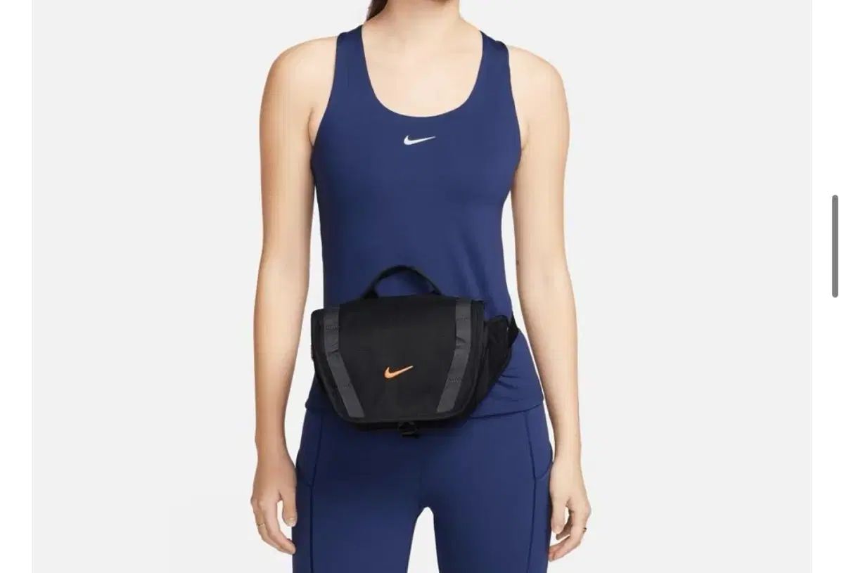 ナイキ ハイキング ファニーバッグ ヒップバッグ クロスバッグ 4 L
