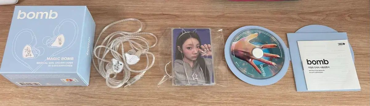アイリット bomb インイヤーイヤホン アルバム フルセット