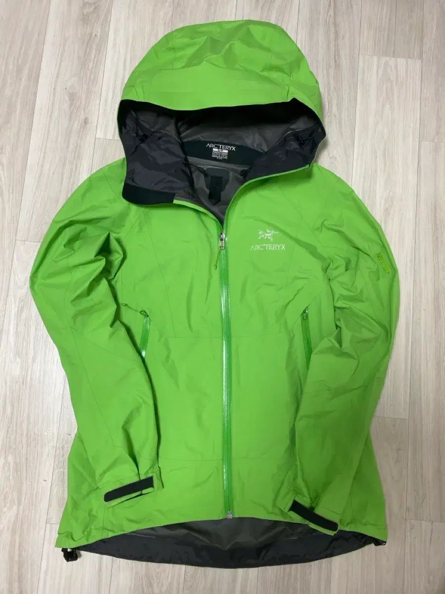アークスリー ベータ ゴアテックス ウィンドブレーカー レディース ジャケット S